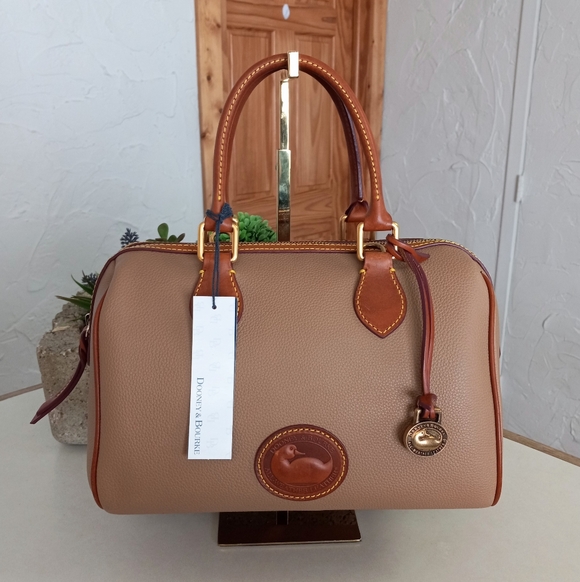 Dooney & Bourke, AWL, 3.0 Barrel Satchel 28, in Taupe - Picture 16 of 16